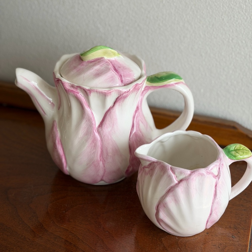 Vintage Teapot and Creamer Set